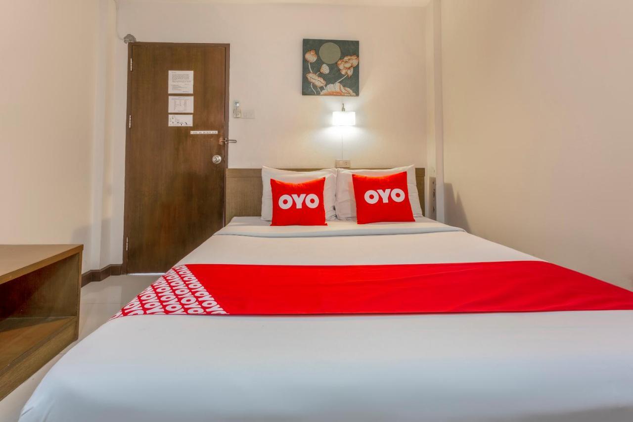 Super Oyo 1096 Winner Inn Hotel Čiang Mai Exteriér fotografie